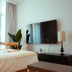 Apartment Your Elegant Palm Paradise- Fully Equipped, Dubai